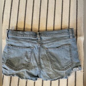 Gap shorts 3” size 30